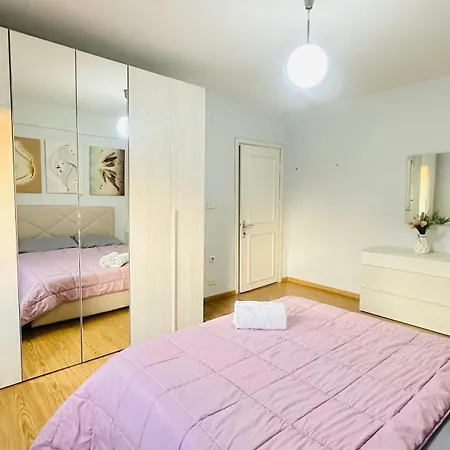 Cozy Loft For Groups 24,7selfcheckin Appartement Tirana
